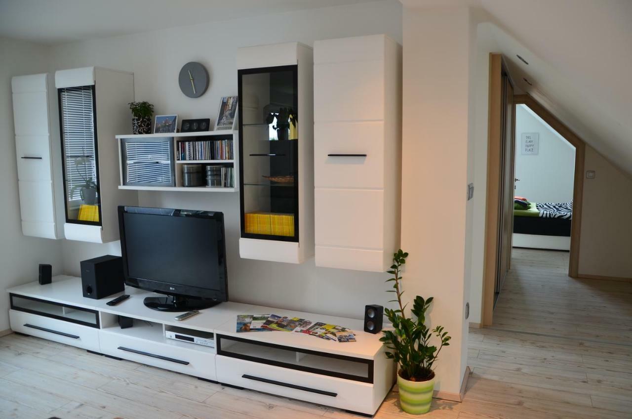 Ana'S Place Celje Exterior photo